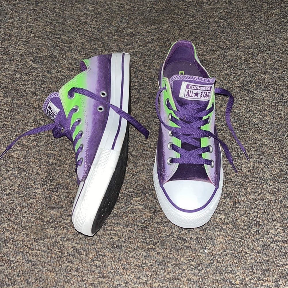 Womens size 9/ Mens size 7 converse. STILL NEW. Wore for 2 hours! Don’t have box